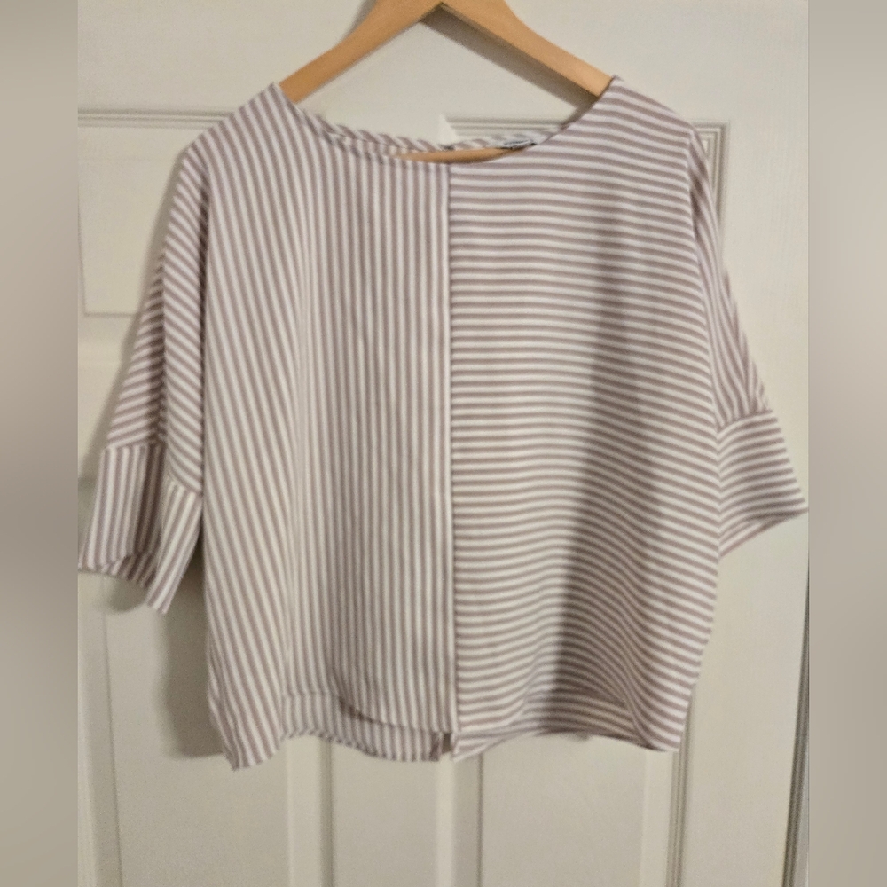 Express Striped Boxy Blouse On White And Blush Pink Size Small